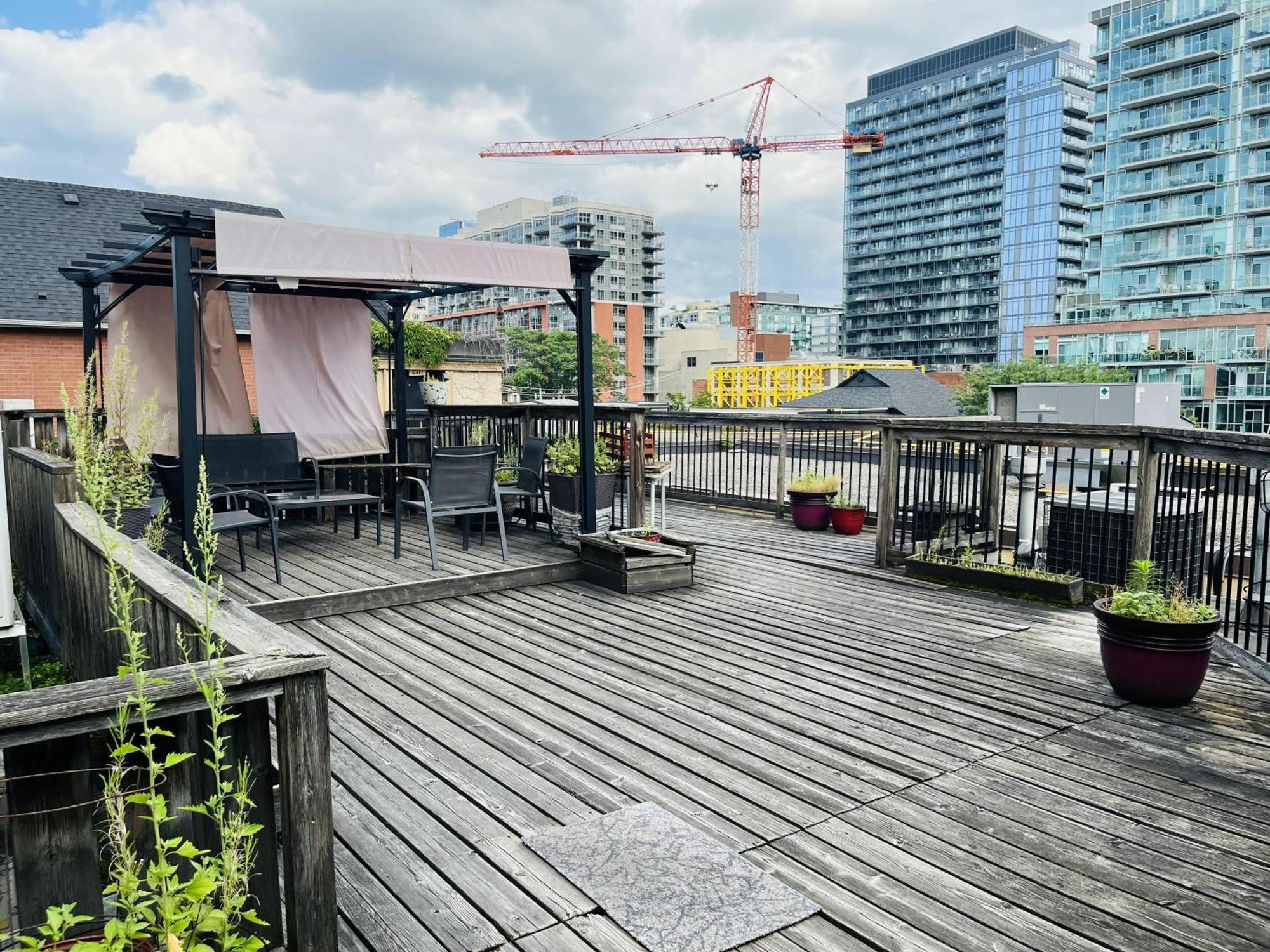 Saint Lawrence Residences And Suites Toronto Exterior photo